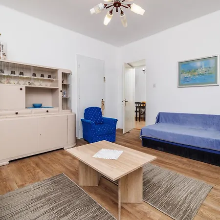 Apartment Drago *
