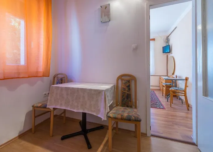 Drago Lägenhet Novi Vinodolski